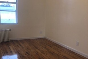 2 bedroom apartment in jamaica queens ny 12008 150th ave apartments cheap queens for rent from 600 queens ny 2 bedroom apartment in jamaica queens ny 12008 150th ave apartments cheap queens for rent from 600 queens ny