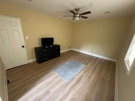 4318 23rd Pky, Unit Room 1 in Temple Hills, MD - Building Photo