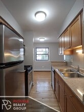 524 W Oakdale Ave, Unit 312 in Chicago, IL - Building Photo - Building Photo