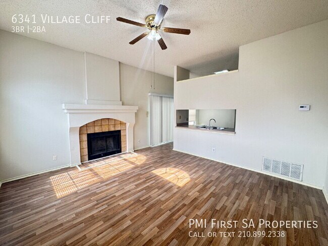 6341 Village Cliff in San Antonio, TX - Building Photo - Building Photo
