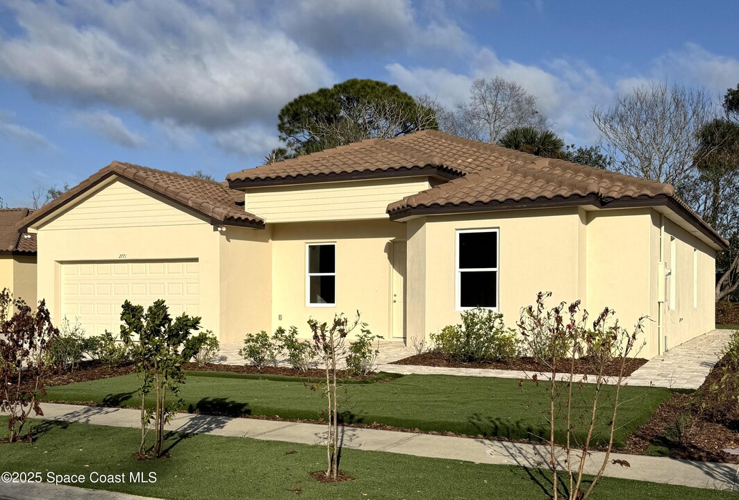 2771 Edington Dr in Titusville, FL - Building Photo