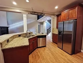 2411 Magnolia Springs Ct in Atlanta, GA - Building Photo - Building Photo