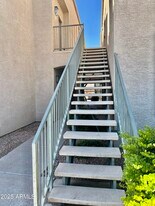 16013 S Desert Foothills Pkwy in Phoenix, AZ - Building Photo