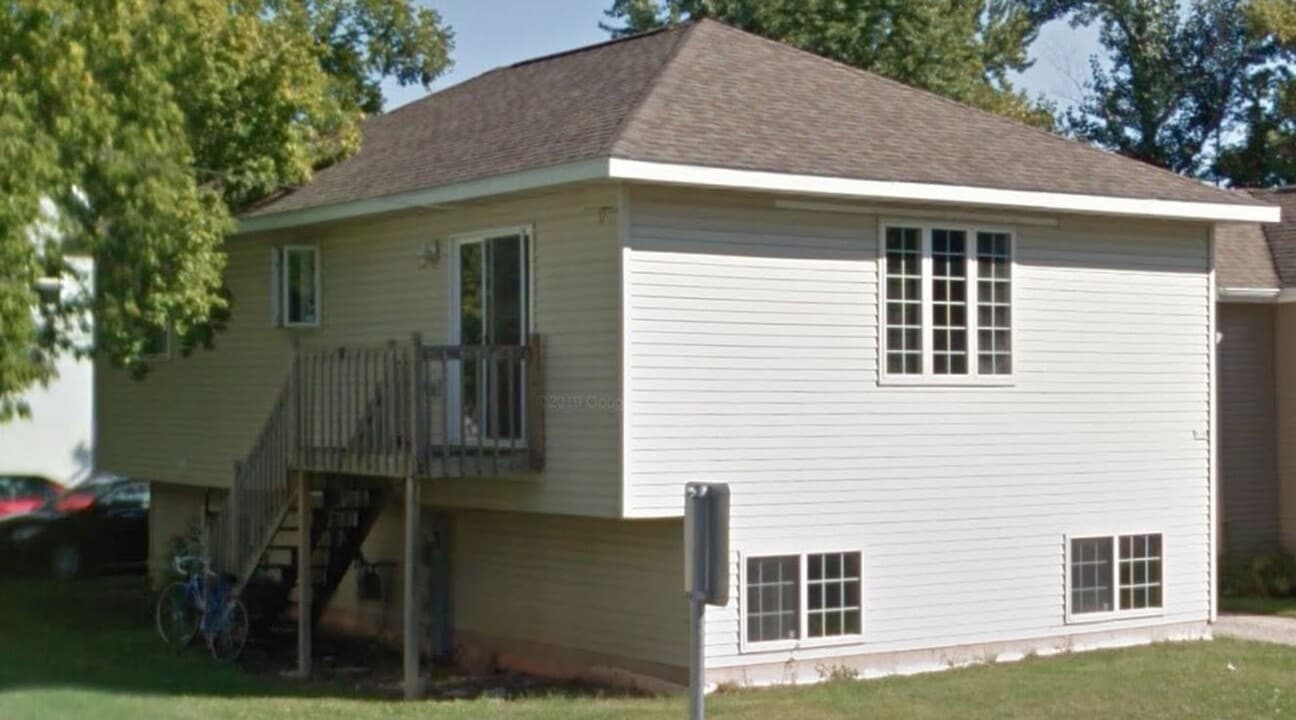 820 Wright St in Oshkosh, WI - Building Photo