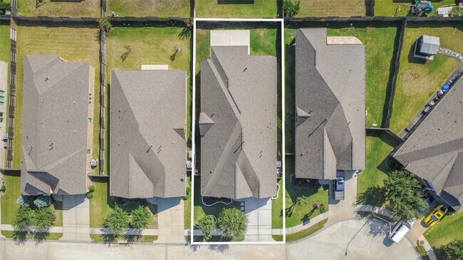 19915 Philippa Hls Trl in Cypress, TX - Building Photo - Building Photo