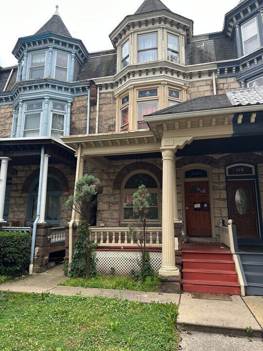 118 Windsor St in Reading, PA - Building Photo