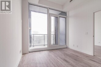 2020-2020 Bathurst St in Toronto, ON - Building Photo - Building Photo