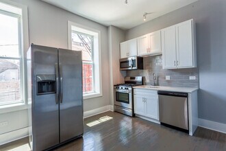 1711 S Carpenter St in Chicago, IL - Building Photo - Building Photo