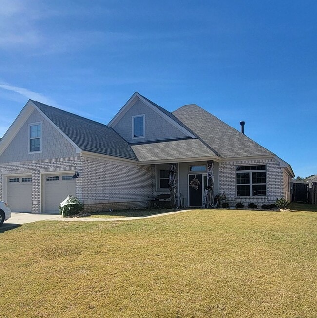 property at 828 Hedgefield Way