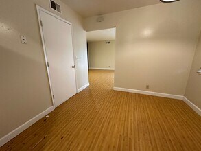 852 W Hacienda Ave in Campbell, CA - Building Photo - Building Photo