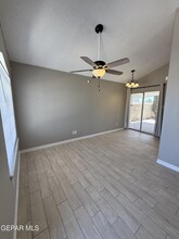 9128 Bur Oak Cir in El Paso, TX - Building Photo - Building Photo