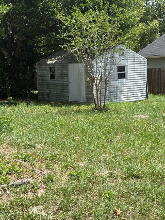 7024 Wright Ave in Mount Dora, FL - Building Photo - Building Photo