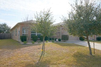 2956 Mineral Springs in Schertz, TX - Building Photo - Building Photo