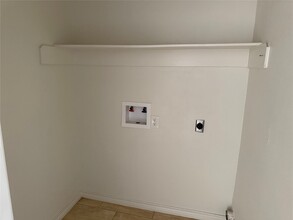 2724 Avenue D in San Leon, TX - Building Photo - Building Photo