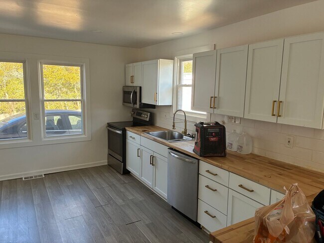 301 Day Dr in Ferguson, MO - Building Photo - Building Photo