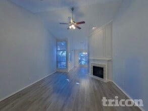 2601 Country Creek Ln in Fort Worth, TX - Building Photo - Building Photo