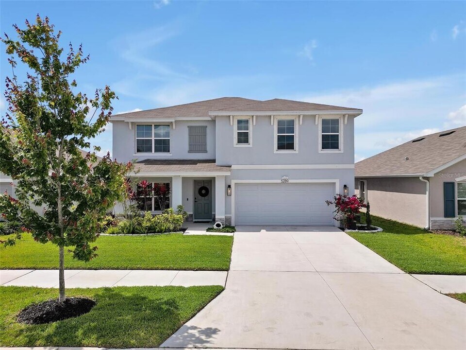 5289 Fiddle Fig Ave in Wimauma, FL - Building Photo