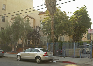 1527 N McCadden Pl in Los Angeles, CA - Building Photo - Building Photo