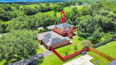 118 Estate Dr in Friendswood, TX - Building Photo - Building Photo