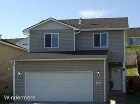 1115 Lost Trail Dr in Pullman, WA - Building Photo