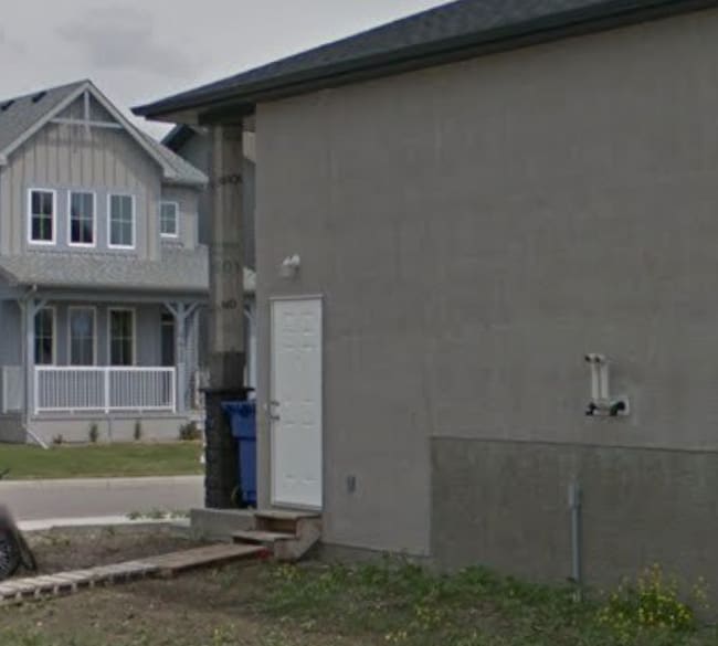 property at 5663 Vedette Rd