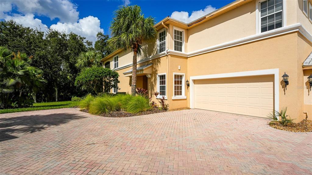 9454 Discovery Terrace in Bradenton, FL - Building Photo