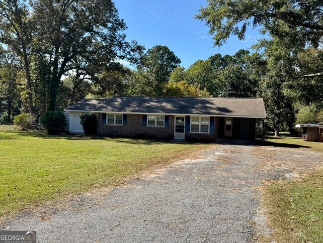 property at 606 Viewpoint Dr