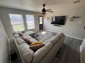12016 Shine Ave in Rhome, TX - Building Photo - Building Photo