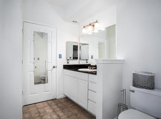 1330 Old Spanish Trail-Unit -1106 in Houston, TX - Building Photo - Building Photo