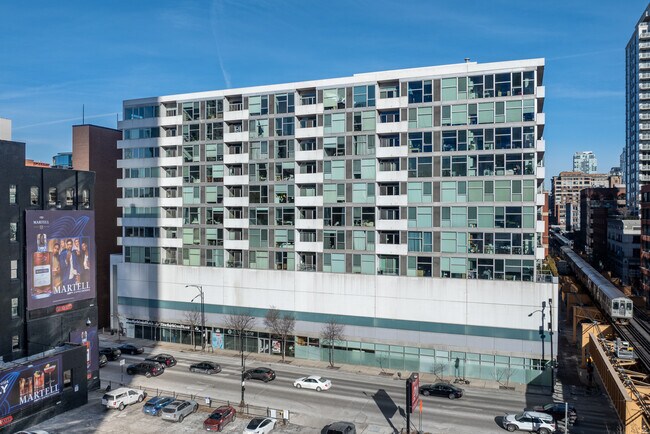 SIX30 North Franklin Condos in Chicago, IL - Building Photo - Building Photo