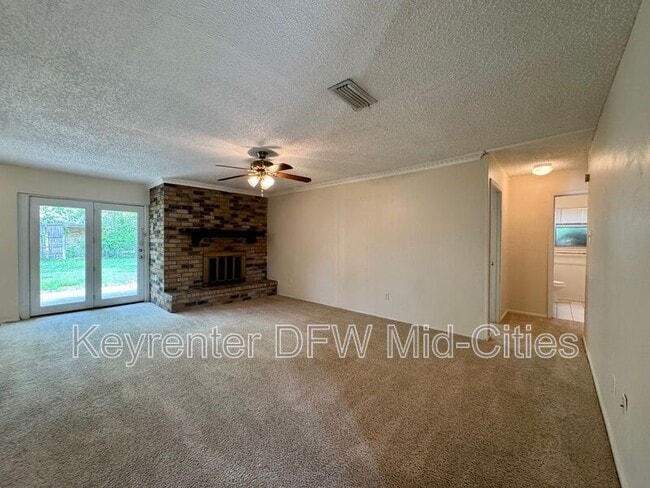 338 Beatty Dr in Grand Prairie, TX - Building Photo - Building Photo