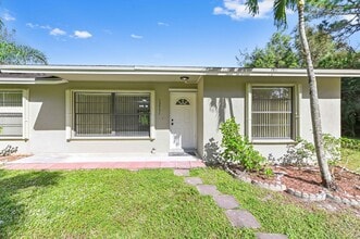 13751 59th Ln N in Loxahatchee, FL - Building Photo - Building Photo