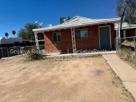4541 E 18th St in Tucson, AZ - Building Photo