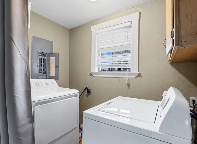 property at 2007 S 7th St