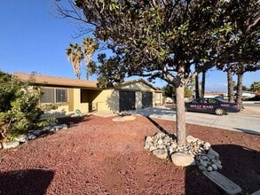 2286 Callao Ct in Hemet, CA - Building Photo - Building Photo