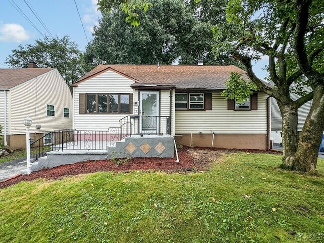216 Julius St
