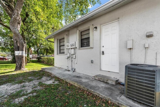 property at 5645 Taft St