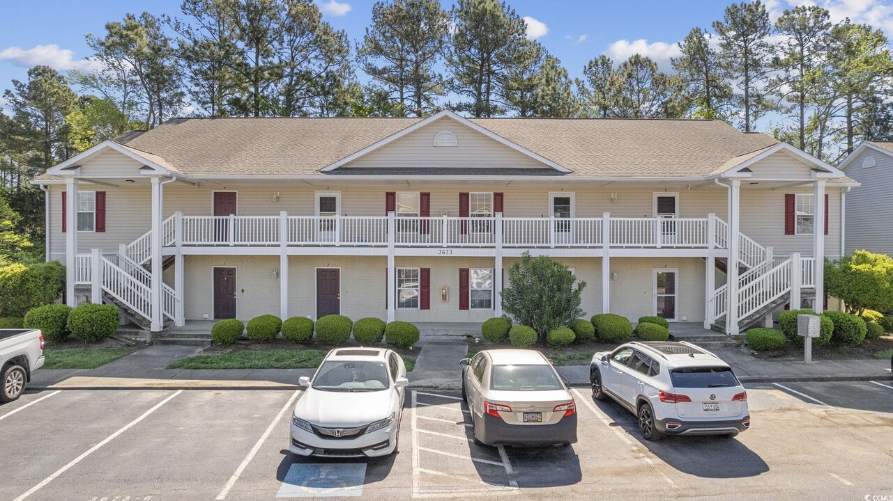 3673 Clay Pond Village Ln in Myrtle Beach, SC - Foto de edificio