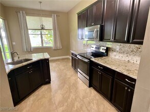 701 Meyer Dr in Naples, FL - Building Photo - Building Photo