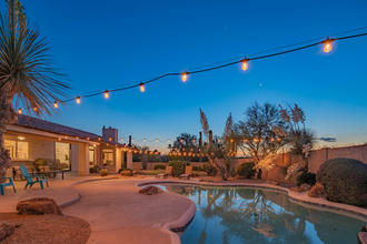 8418 E La Junta Rd in Scottsdale, AZ - Foto de edificio - Building Photo