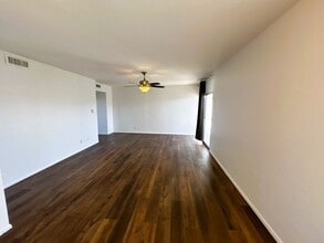 100 W Maryland Ave in Phoenix, AZ - Building Photo - Building Photo