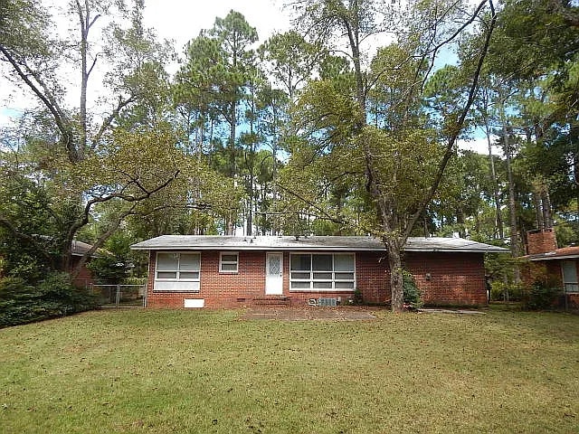 2312 Whispering Pines Rd in Albany, GA - Building Photo - Building Photo
