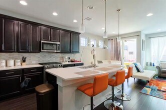 807 E 16th St in Austin, TX - Building Photo - Building Photo