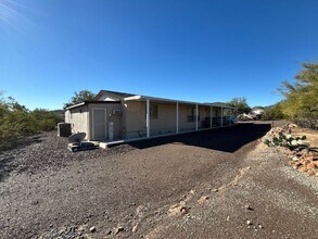 44410 N 14th St in New River, AZ - Foto de edificio - Building Photo