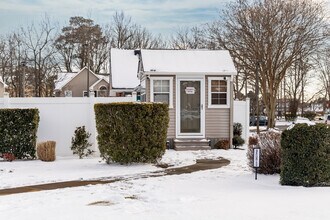 Buckner Woods in Virginia Beach, VA - Building Photo - Building Photo