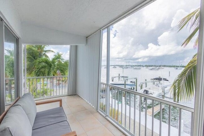 1217 Sombrero Blvd in Marathon, FL - Building Photo - Building Photo