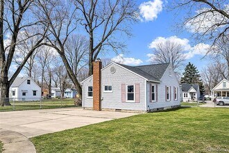 7451 Cavell St in Westland, MI - Building Photo - Building Photo