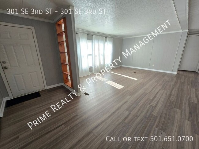 301 SE 3rd St in Bryant, AR - Foto de edificio - Building Photo