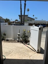 2637 Pierpont Blvd in Ventura, CA - Foto de edificio - Building Photo