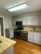 14 South St in Danbury, CT - Building Photo - Building Photo